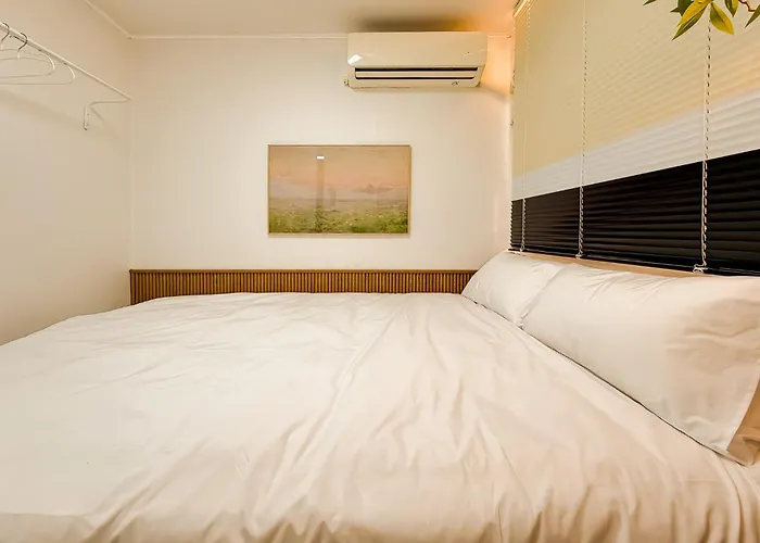 Apartment Jongno 30 Minutes, Itaewon 20 Minutes, Hongdae 20 Minutes, National Museum Of Korea, Tower 30 Minutes